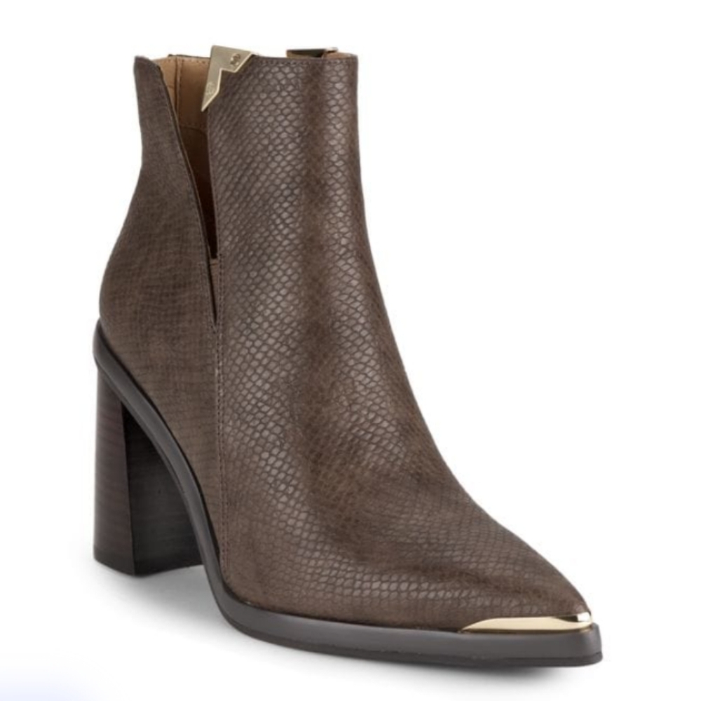 CHARLES BY CHARLES DAVID Brown Textured Ankle Boots